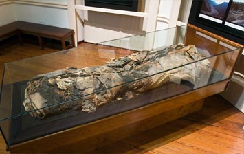 El Museo Canario descubre que las condiciones ambientales ‘crearon’ sus momias y no ritos funerarios especiales